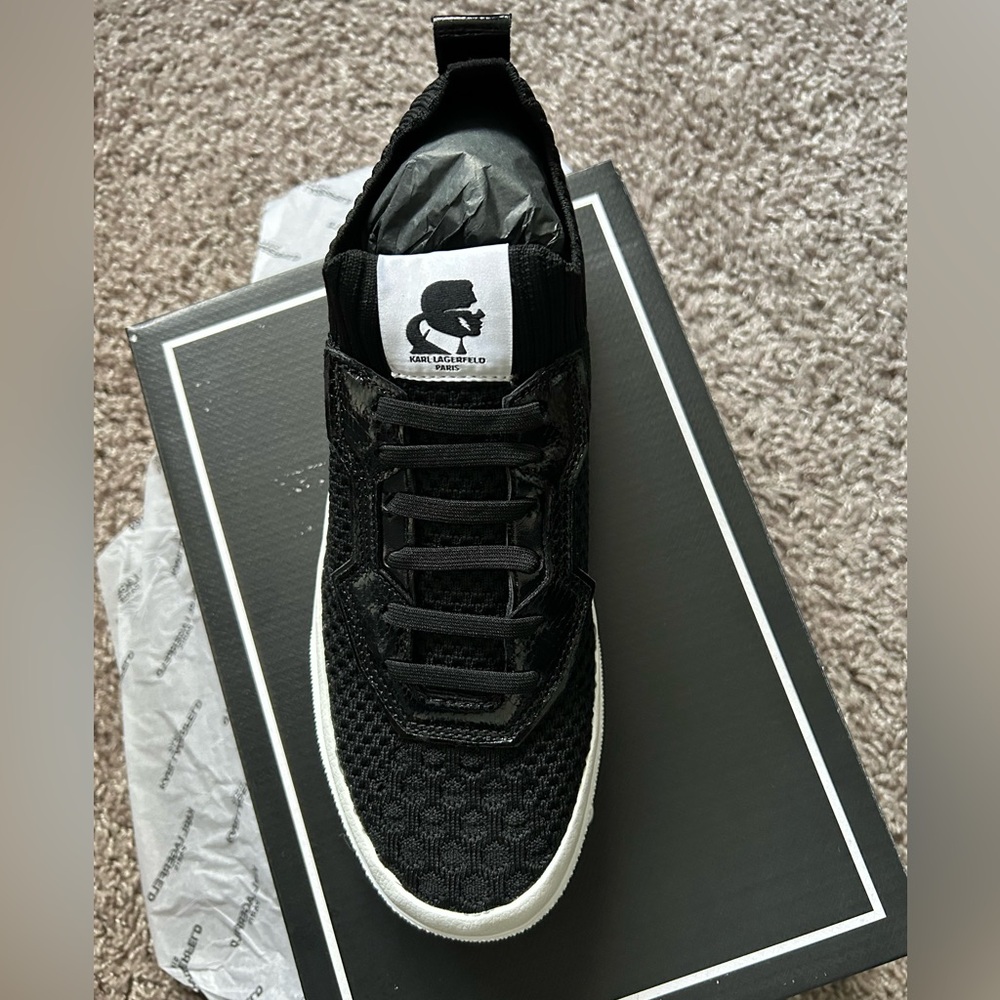 KARL LAGERFELD PARIS
Gabby Mesh Low Top Sneakers